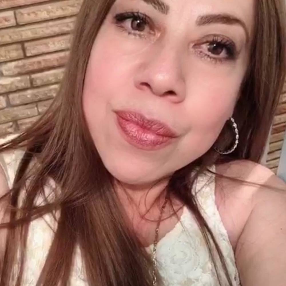 Meet your Posher, Alejandra